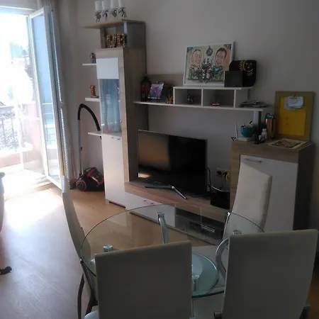 Sunny Deluxe Bourgas Apartment *